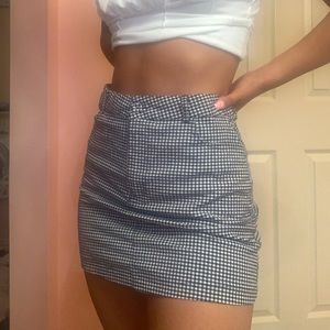 FOREVER 21 Plaid skirt